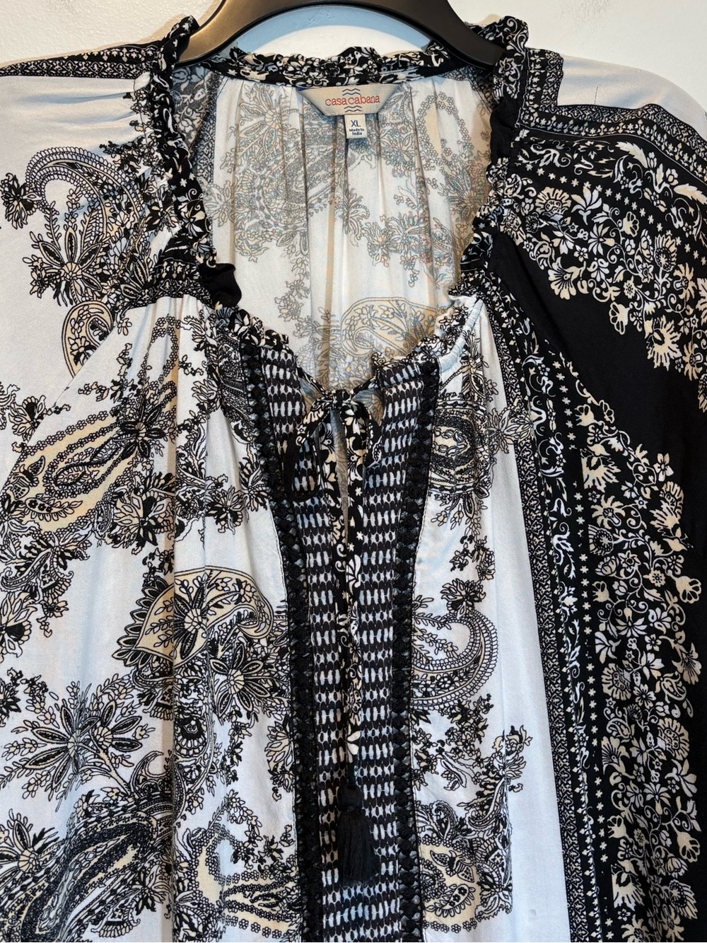 Casa Cabana Paisley Split Neck Tassel Tunic XL Black & White
